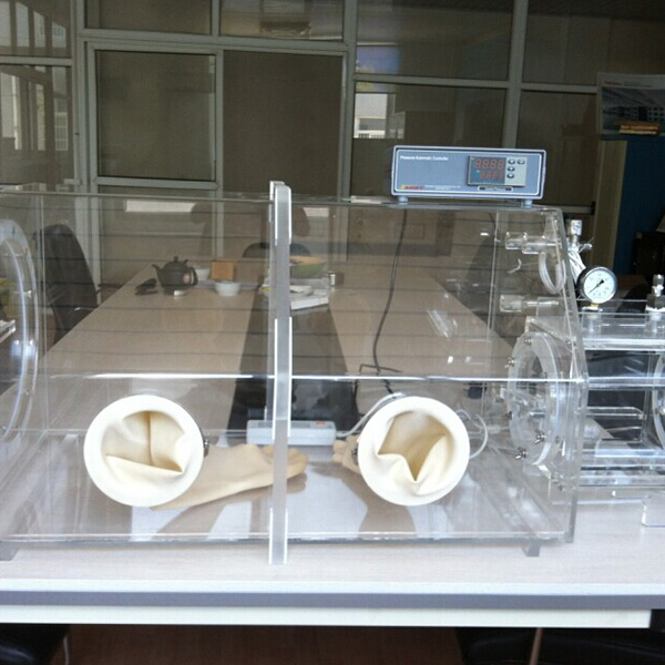 Acylic Laboratory Glove Box For Testing Under Sealed Atmosphere