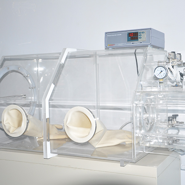 Acylic Laboratory Glove Box For Testing Under Sealed Atmosphere